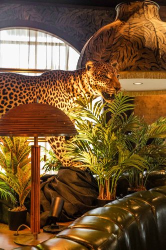 Interior of Filthy Animal in Tempe 2