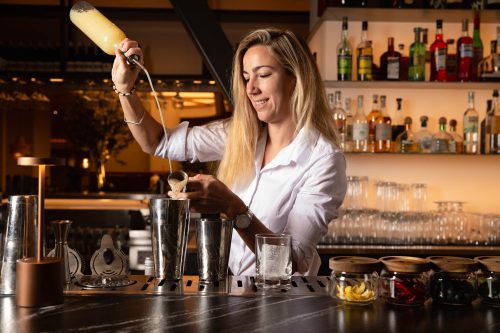 making cocktails at teleferic barcelona